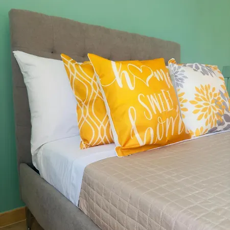 Alexander Charme In *