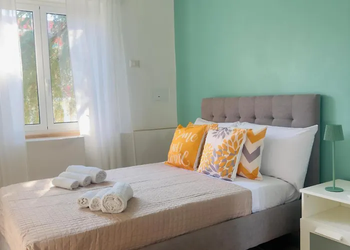 Alexander Charme In * רומא